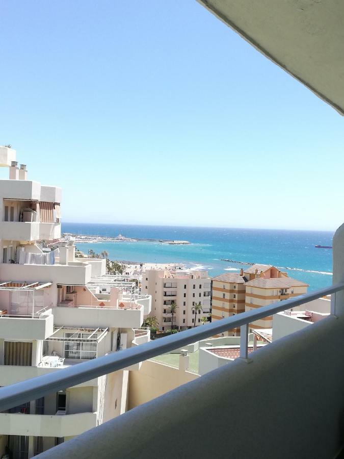 Benalbeach Jr Suite Málaga Exterior foto